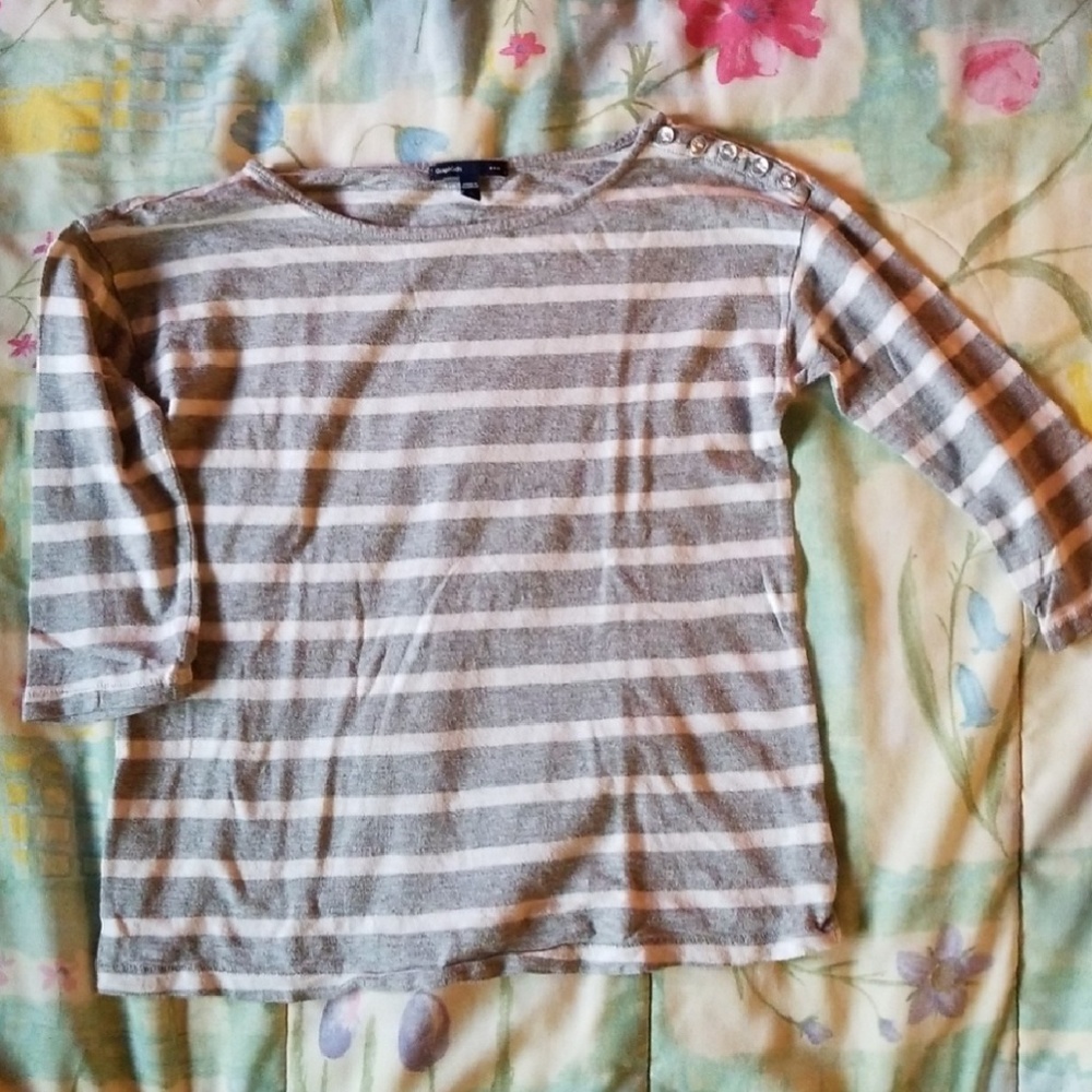 3/4 sleeve shirt